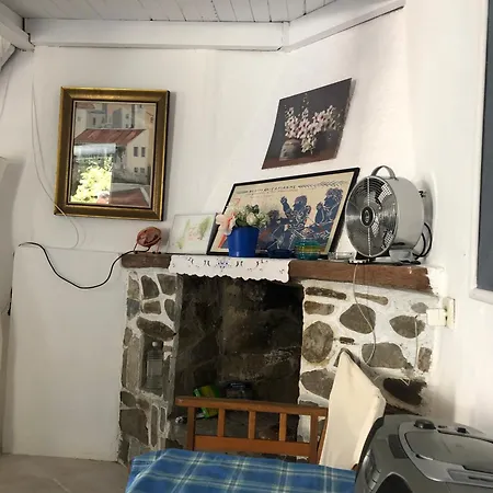 The Stegadi House Дом отдыха Ioulis