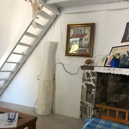 The Stegadi House Дом отдыха Ioulis