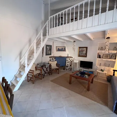 The Stegadi House * Ioulis