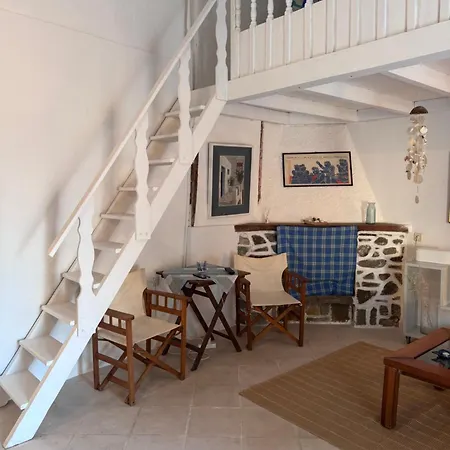 The Stegadi House Дом отдыха Ioulis